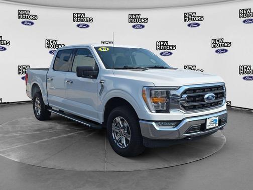 Oxford White 2023 Ford F-150 XLT
