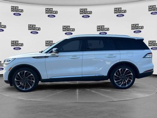 White Metallic 2020 Lincoln Aviator Reserve AWD