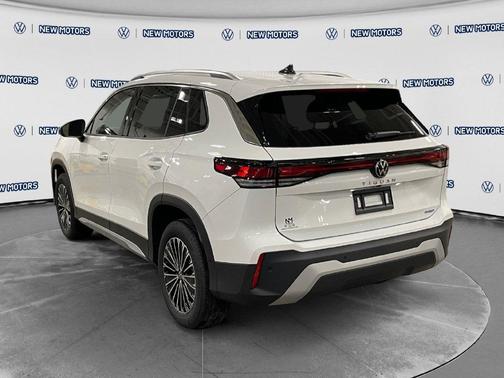 Pure White 2026 Volkswagen Tiguan 2.0T S