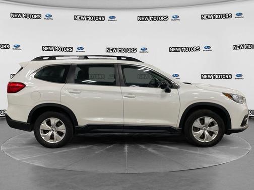 Crystal White Pearl 2019 Subaru Ascent Base 8-Passenger