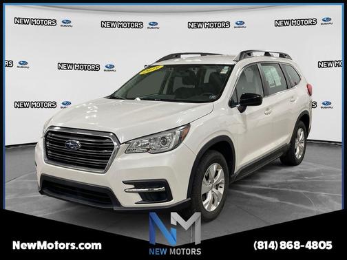 Crystal White Pearl 2019 Subaru Ascent Base 8-Passenger
