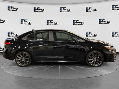 Midnight Black Metallic 2025 Toyota Corolla SE