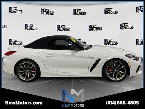 Alpine White 2022 BMW Z4 M40i
