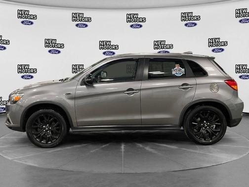 Gray 2019 Mitsubishi Outlander Sport 2.0 LE