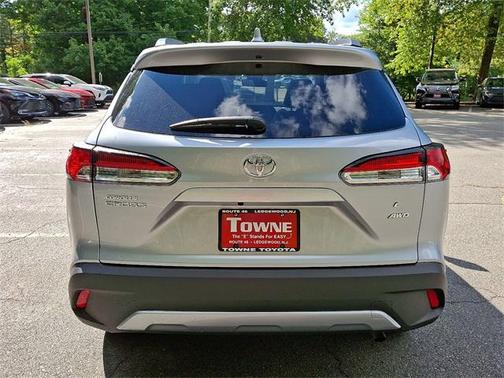 2022 Toyota Corolla Cross LE