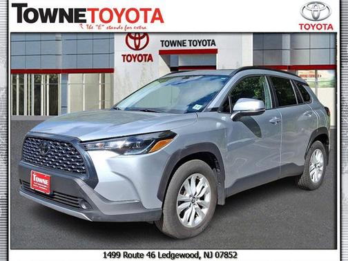 2022 Toyota Corolla Cross LE