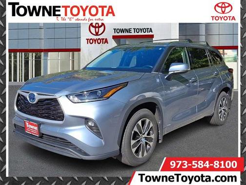 2021 Toyota Highlander Hybrid XLE