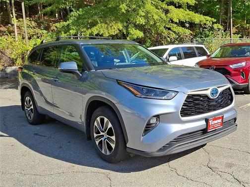 2021 Toyota Highlander Hybrid XLE