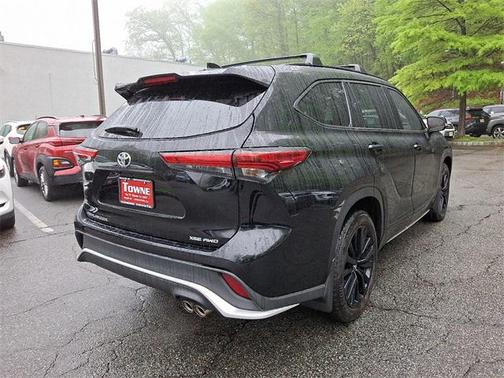 2023 Toyota Highlander XSE