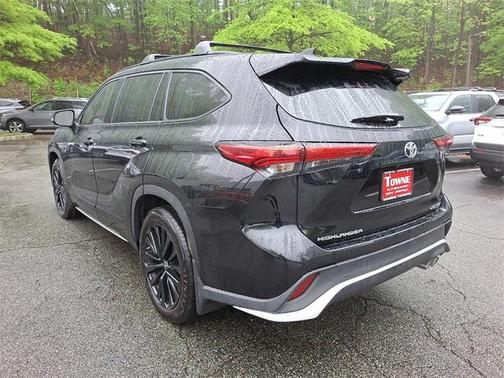 2023 Toyota Highlander XSE