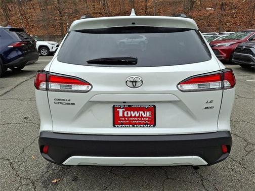 2023 Toyota Corolla Cross LE