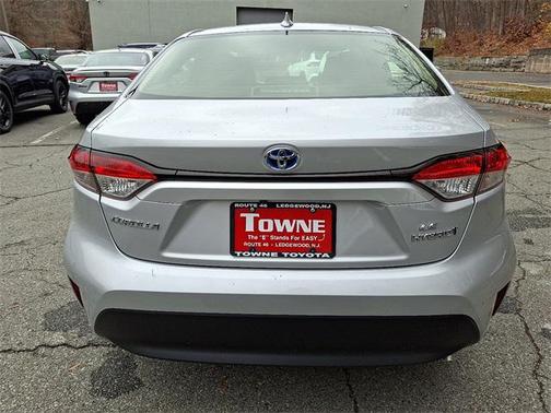 2024 Toyota Corolla Hybrid LE