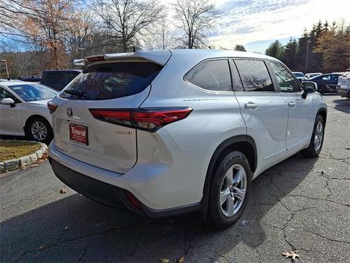 2023 Toyota Highlander Hybrid LE
