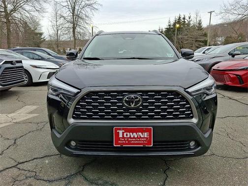 2023 Toyota Corolla Cross XLE