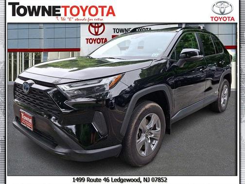 2022 Toyota RAV4 Hybrid XLE