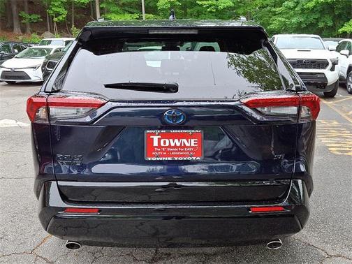 2024 Toyota RAV4 Prime SE