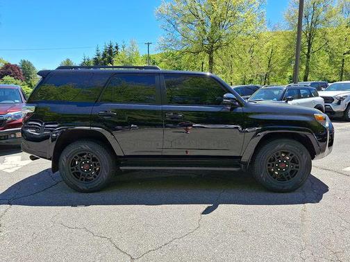 Midnight Black Metallic 2024 Toyota 4Runner TRD Off Road Premium