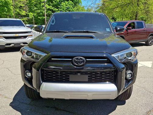 Midnight Black Metallic 2024 Toyota 4Runner TRD Off Road Premium