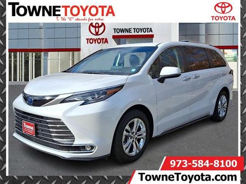 2024 Toyota Sienna Platinum