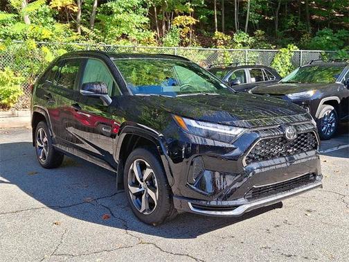 2025 Toyota RAV4 Hybrid SE