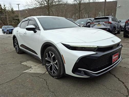 2023 Toyota Crown XLE