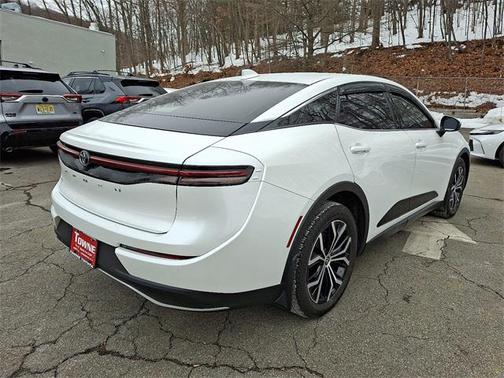 2023 Toyota Crown XLE