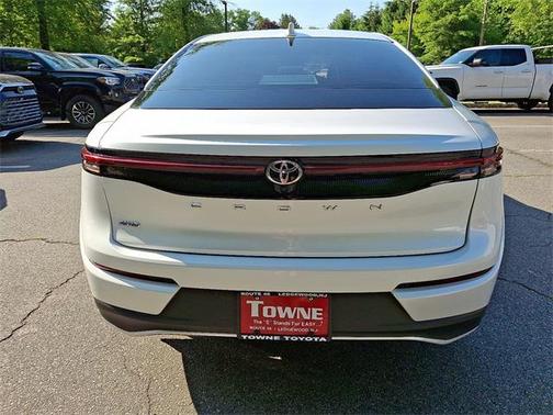 2023 Toyota Crown XLE