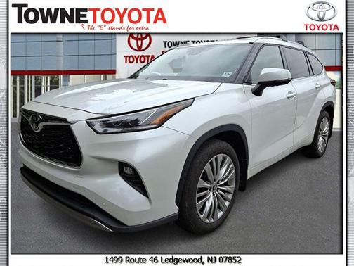 2022 Toyota Highlander Platinum