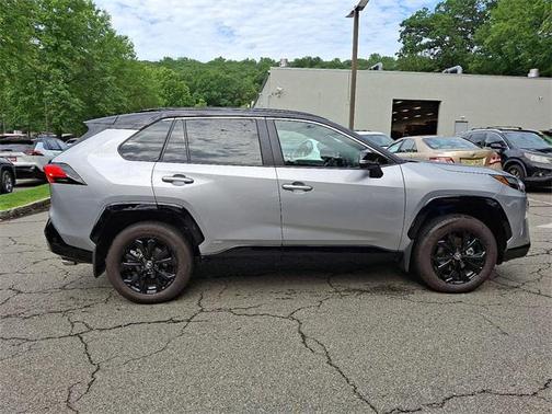 2025 Toyota RAV4 Hybrid SE