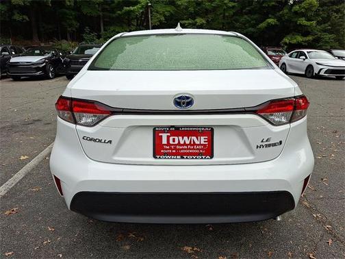 2024 Toyota Corolla Hybrid LE