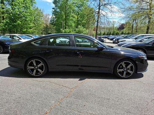 Crystal Black Pearl 2024 Honda Accord Hybrid Sport