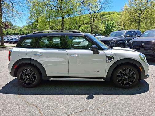 Light White 2018 MINI Countryman Cooper S ALL4
