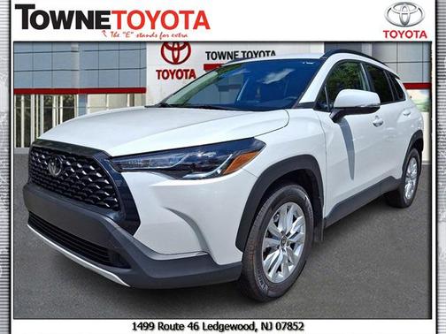 2024 Toyota Corolla Cross LE