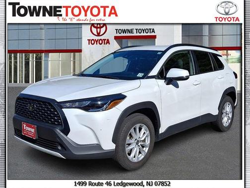 2022 Toyota Corolla Cross LE