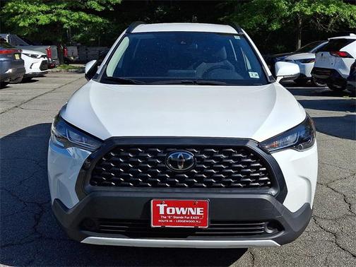 2022 Toyota Corolla Cross LE