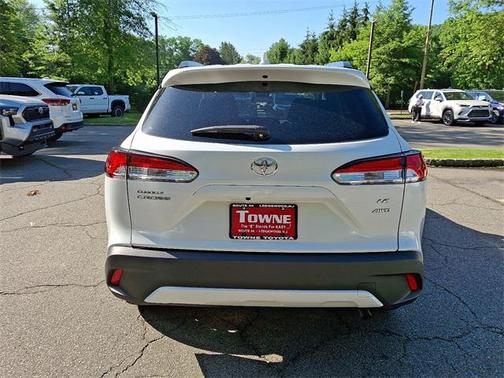 2022 Toyota Corolla Cross LE