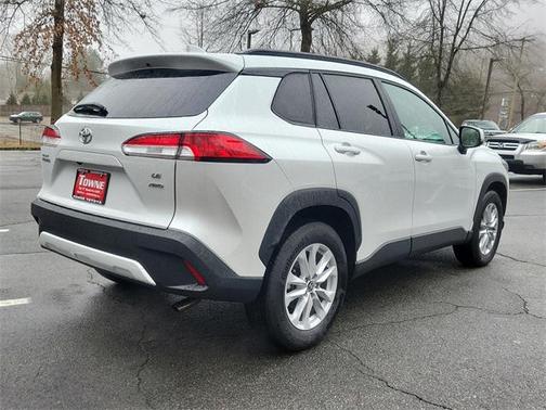 2022 Toyota Corolla Cross LE