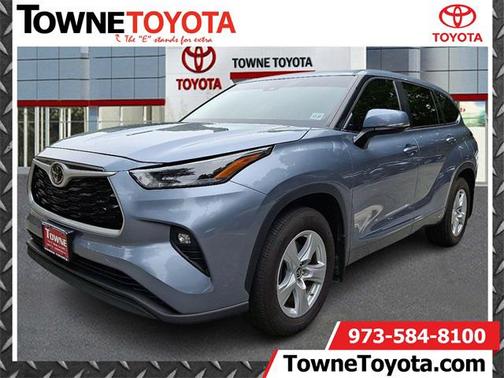 2023 Toyota Highlander LE