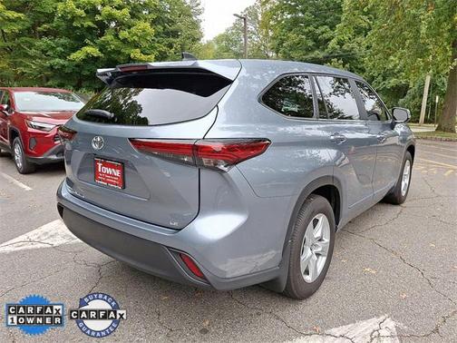 2023 Toyota Highlander LE
