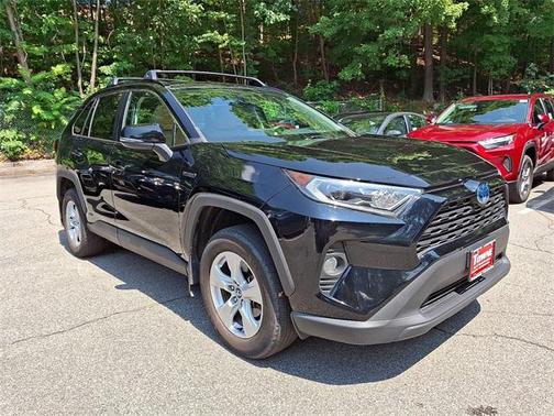 2020 Toyota RAV4 Hybrid XLE