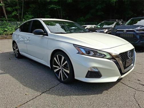 2020 Nissan Altima SR FWD