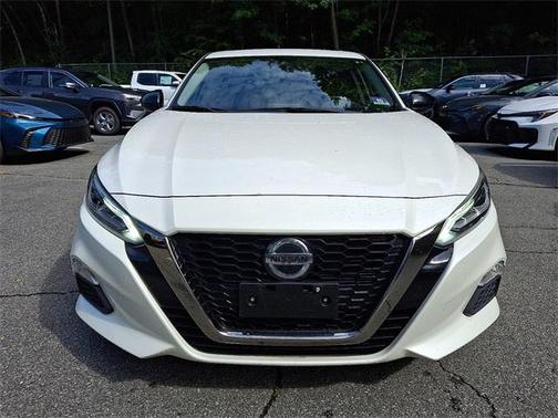 2020 Nissan Altima SR FWD