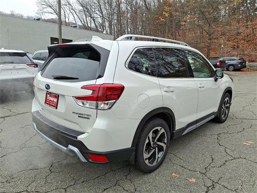 2022 Subaru Forester Touring