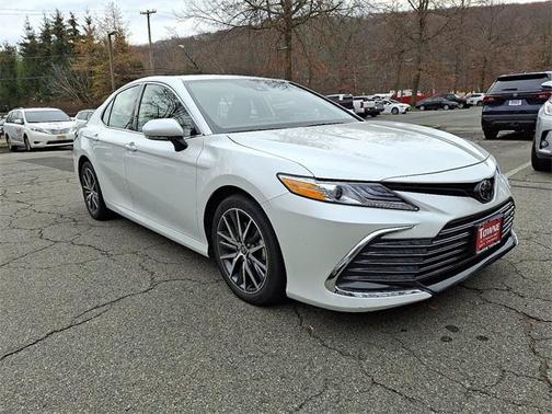 2023 Toyota Camry XLE