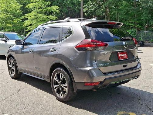 2020 Nissan Rogue SV