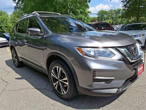2020 Nissan Rogue SV