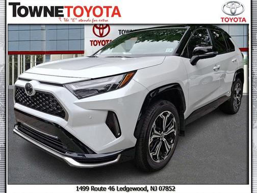 2025 Toyota RAV4 Hybrid SE