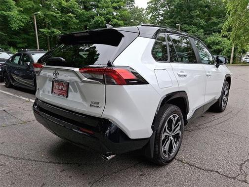 2025 Toyota RAV4 Hybrid SE