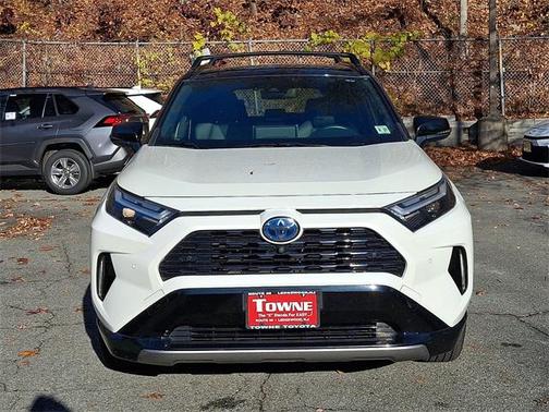 2022 Toyota RAV4 Hybrid SE