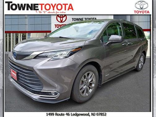 2021 Toyota Sienna XLE 7 Passenger